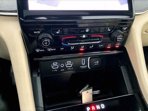 Used 2023 Jeep Grand Cherokee 4WD 4xe image 26
