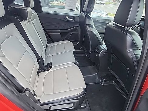 Used 2023 Ford Escape Platinum AWD/4WD image 16