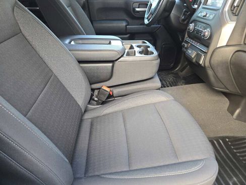 Certified 2024 Chevrolet Silverado 2500 Custom w/ Custom Value Package image 15