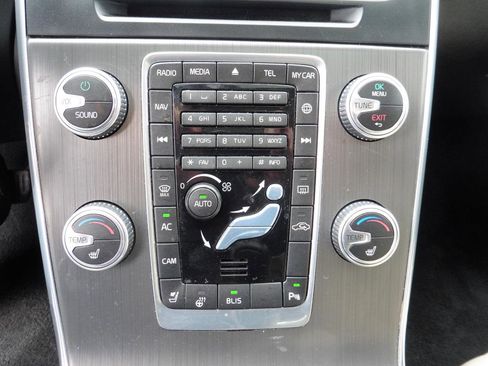 Used 2016 Volvo S60 T5 Premier w/ Climate Package AWD/4WD image 10