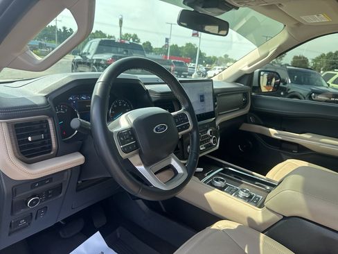 Used 2024 Ford Expedition Max Limited AWD/4WD image 37