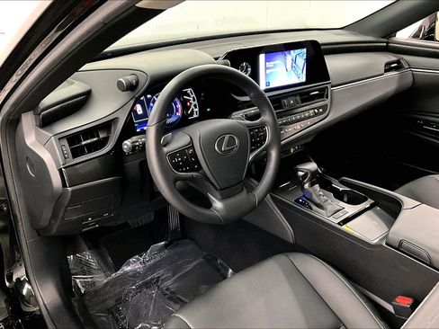 Used 2024 Lexus ES 350 w/ Premium Package FWD image 16