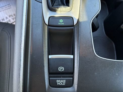 Certified 2018 Honda Accord EX-L image 31
