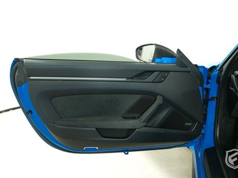 Used 2022 Porsche 911 GT3 image 13