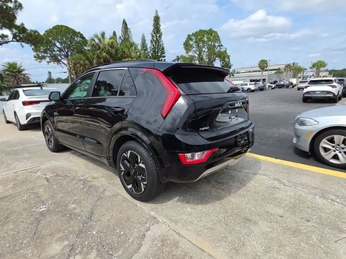 Used 2023 Kia Niro Wind FWD image 16