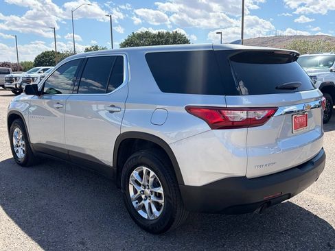 Used 2020 Chevrolet Traverse LS w/ LPO, Floor Liner Package FWD image 8