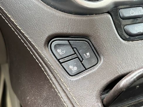 Used 2017 Chevrolet Tahoe Premier RWD image 13