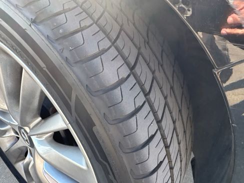 Used 2019 INFINITI Q50 Luxe w/ Essential Package (3.0T Luxe) AWD/4WD image 7