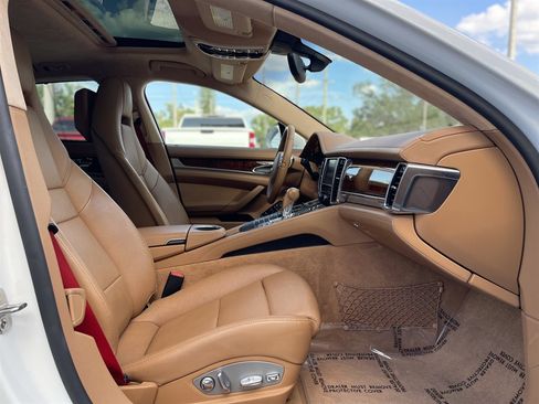 Used 2012 Porsche Panamera Turbo image 25