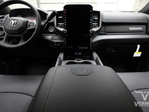 New 2026 RAM 3500 Laramie AWD/4WD image 13