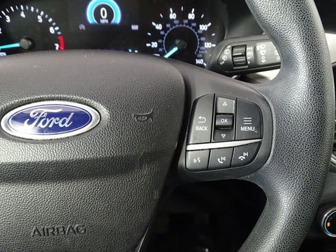 Used 2020 Ford Escape SE image 25