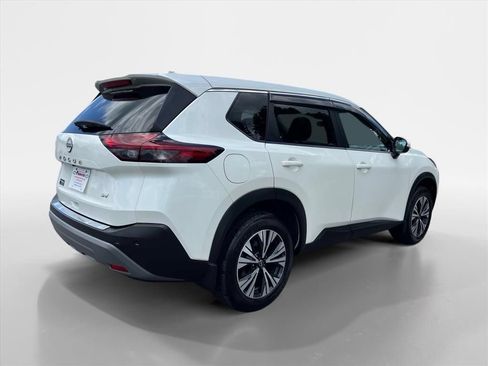 Used 2023 Nissan Rogue SV FWD image 5