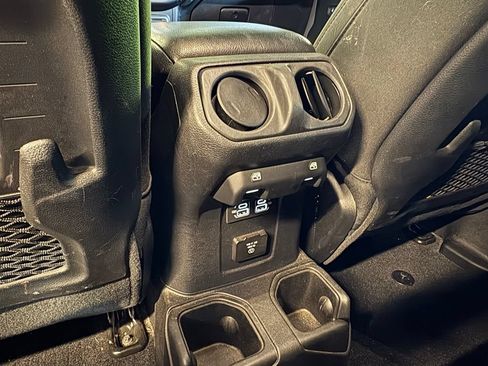 Used 2023 Jeep Gladiator Mojave w/ Cold Weather Group AWD/4WD image 18