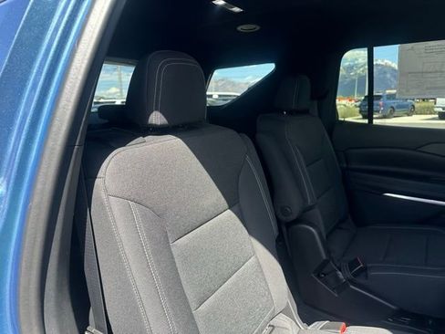 New 2026 Chevrolet Traverse LT w/ Midnight/Sport Edition AWD/4WD image 15