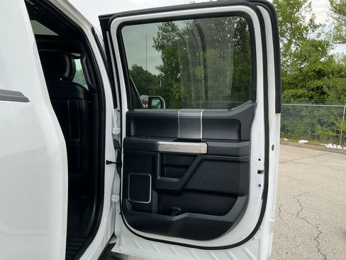 Used 2019 Ford F150 Lariat w/ Equipment Group 502A Luxury AWD/4WD image 16