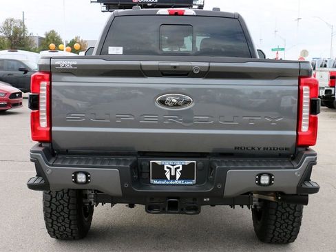 New 2026 Ford F250 Lariat w/ Black Appearance Package image 7