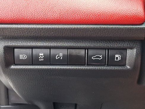 Used 2025 Toyota Camry LE FWD image 26