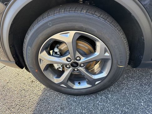 New 2026 Ford Escape ST-Line w/ Tech Pack #1 FWD image 11