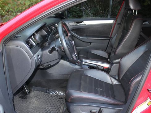 Used 2014 Volkswagen Jetta GLI Autobahn FWD image 10