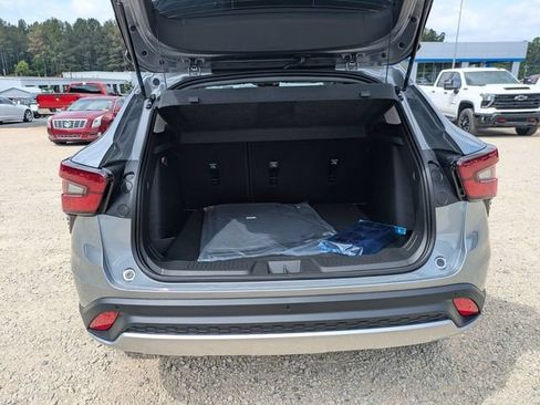 New 2026 Chevrolet Trax LT w/ Driver Confidence Package FWD image 26