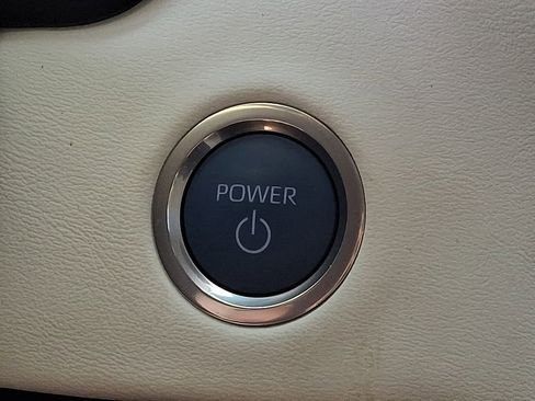 Used 2024 Toyota Tundra Capstone AWD/4WD image 24