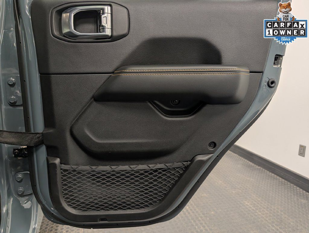 Used 2026 Jeep Wrangler Unlimited Sahara AWD/4WD image 32