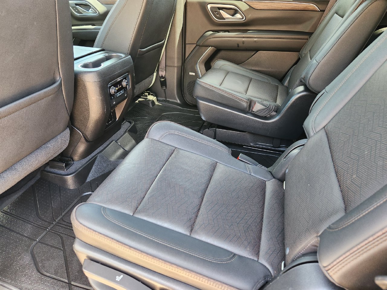 Used 2021 Chevrolet Tahoe High Country AWD/4WD image 28