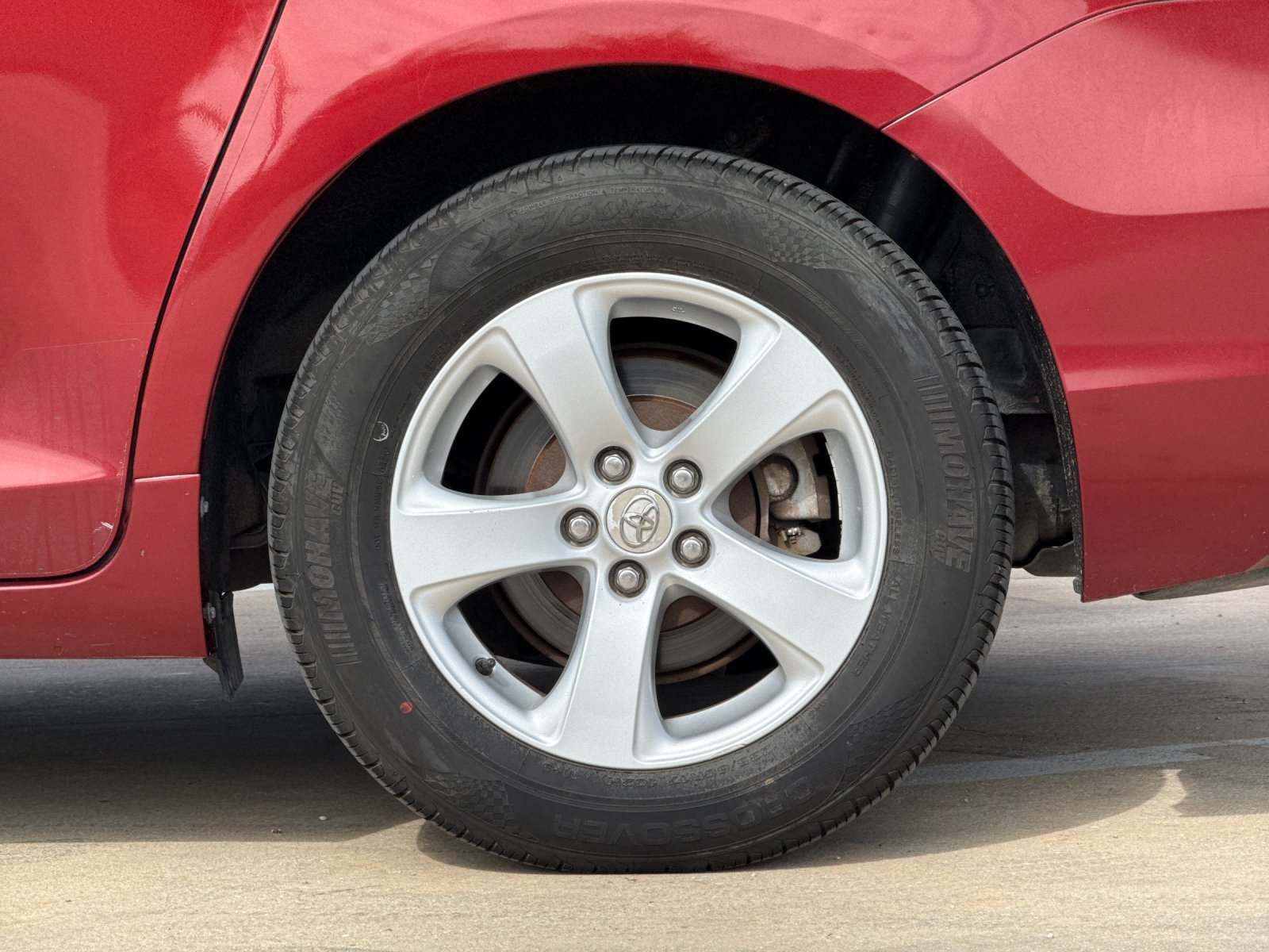 Used 2012 Toyota Sienna LE FWD image 23