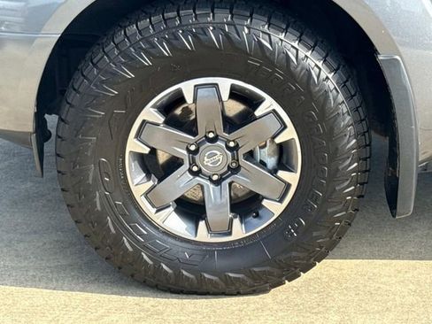 Used 2021 Nissan Frontier PRO-4X w/ Pro-4x Utility Package AWD/4WD image 5