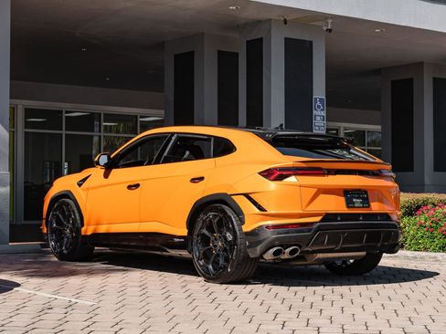Used 2023 Lamborghini Urus Performante image 42