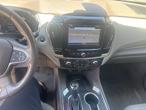 Used 2019 Chevrolet Traverse Premier AWD/4WD image 11