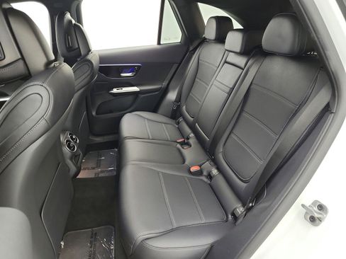 Used 2026 Mercedes-Benz GLC 300 image 15