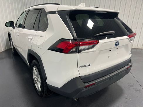 Used 2019 Toyota RAV4 LE image 19