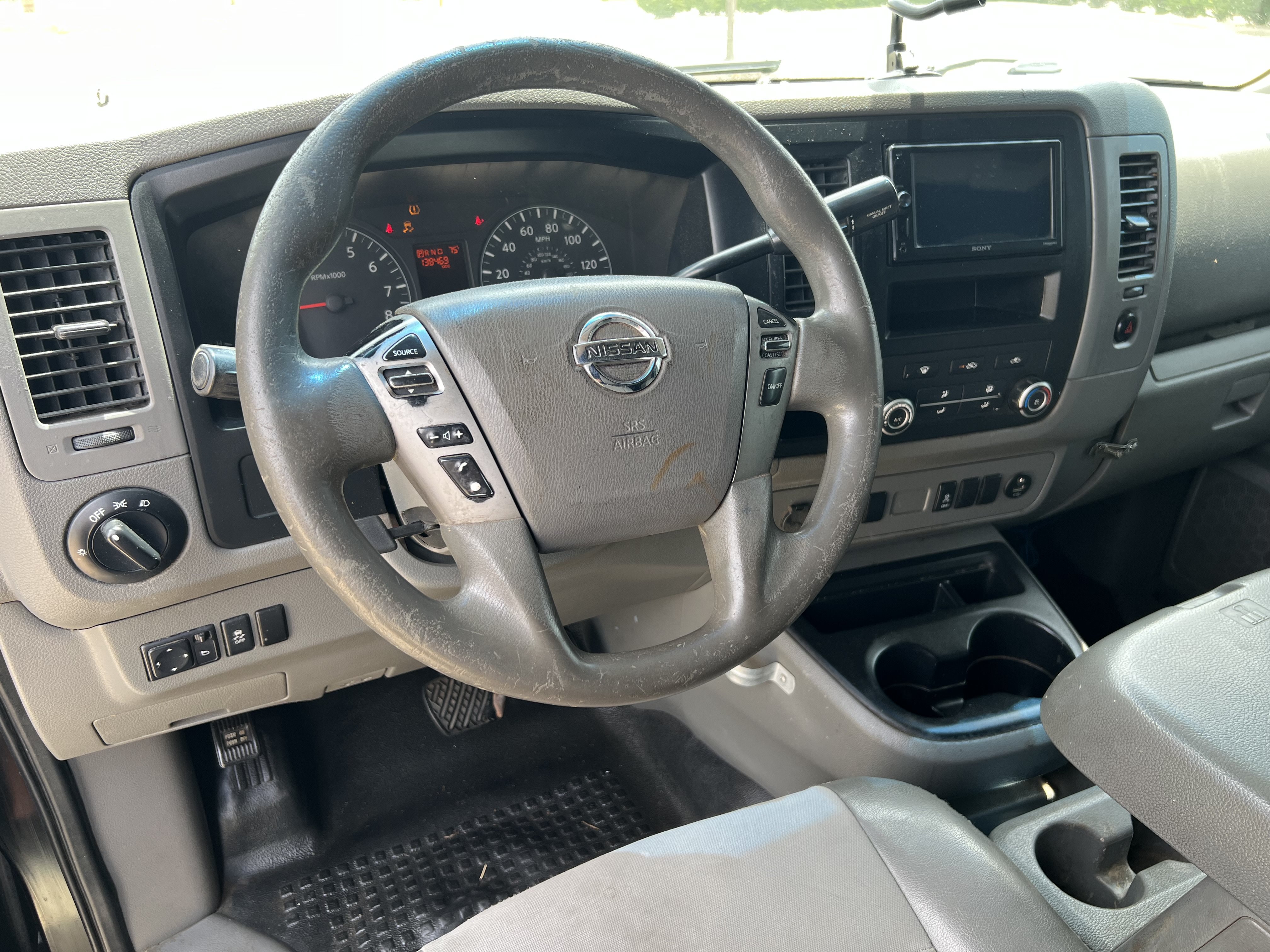 Used 2013 Nissan NV 2500 SV w/ Technology Pkg RWD image 16