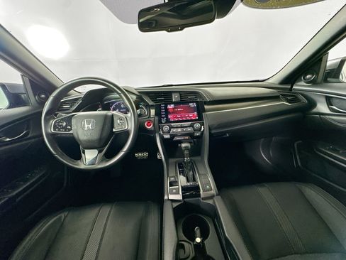 Used 2019 Honda Civic Sport Touring image 14