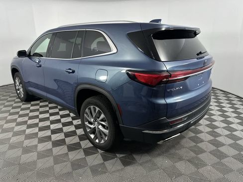 Used 2025 Buick Enclave Preferred image 29