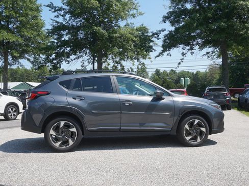 Used 2024 Subaru Crosstrek 2.5i Limited AWD/4WD image 4