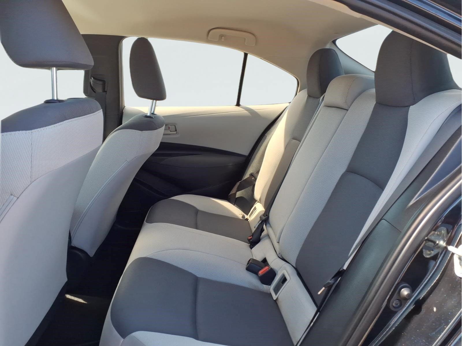 Used 2024 Toyota Corolla LE FWD image 16