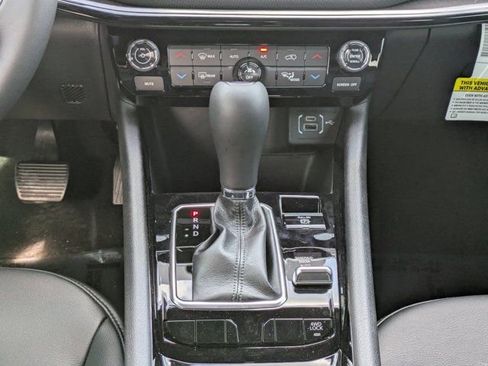 New 2026 Jeep Compass Latitude w/ Sun and Sound Group AWD/4WD image 17