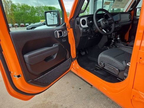 New 2026 Jeep Wrangler Unlimited Sport AWD/4WD image 30