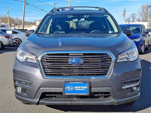 Used 2022 Subaru Ascent Limited w/ Technology Package image 2