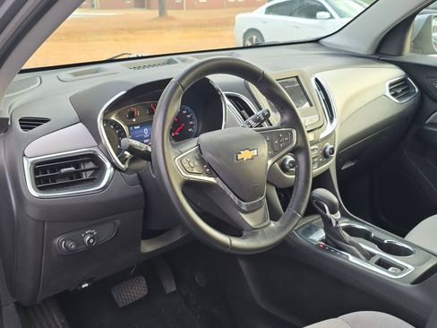Used 2023 Chevrolet Equinox LT image 14