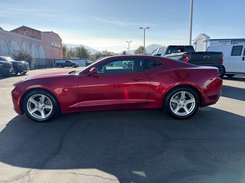 Used 2023 Chevrolet Camaro LT image 5