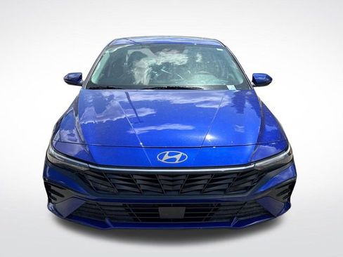 Used 2024 Hyundai Elantra Limited FWD image 10
