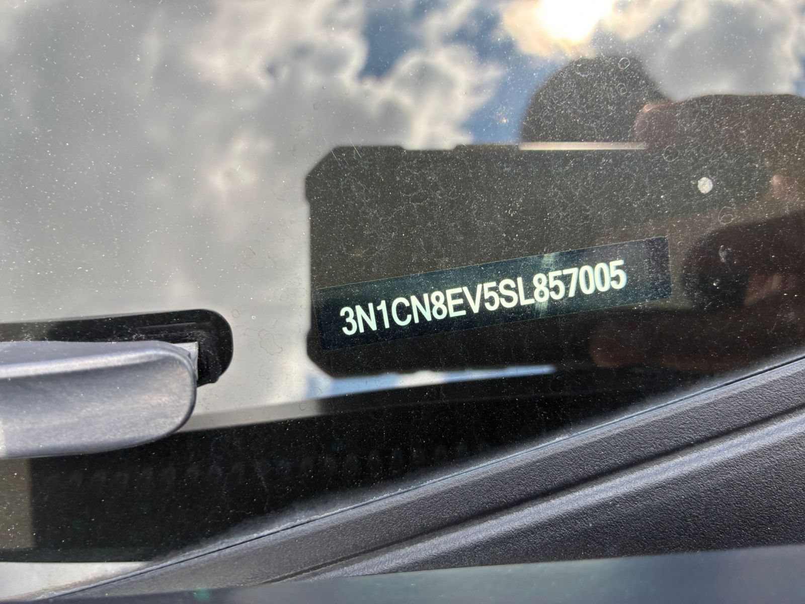 Used 2025 Nissan Versa SV FWD image 26