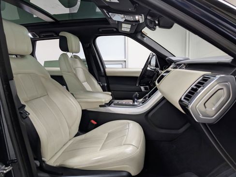 Used 2020 Land Rover Range Rover Sport HSE image 25