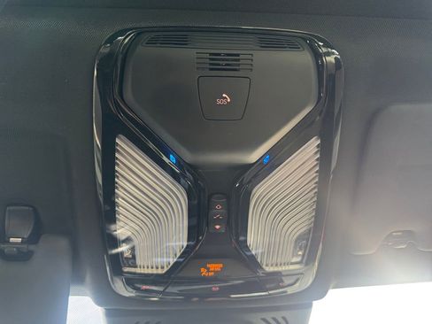 Used 2021 BMW 330e w/ M Sport Package image 26