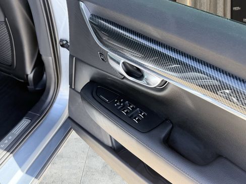 Used 2018 Volvo S90 T5 Momentum w/ Convenience Package image 68