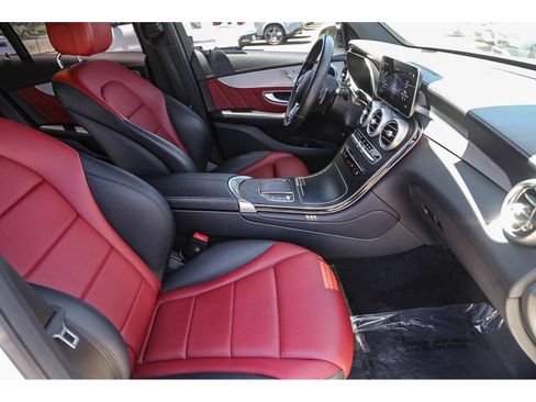Used 2023 Mercedes-Benz GLC 300 4MATIC Coupe image 15