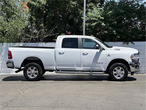 Used 2022 RAM 2500 Big Horn w/ Level 1 Equipment Group AWD/4WD image 9